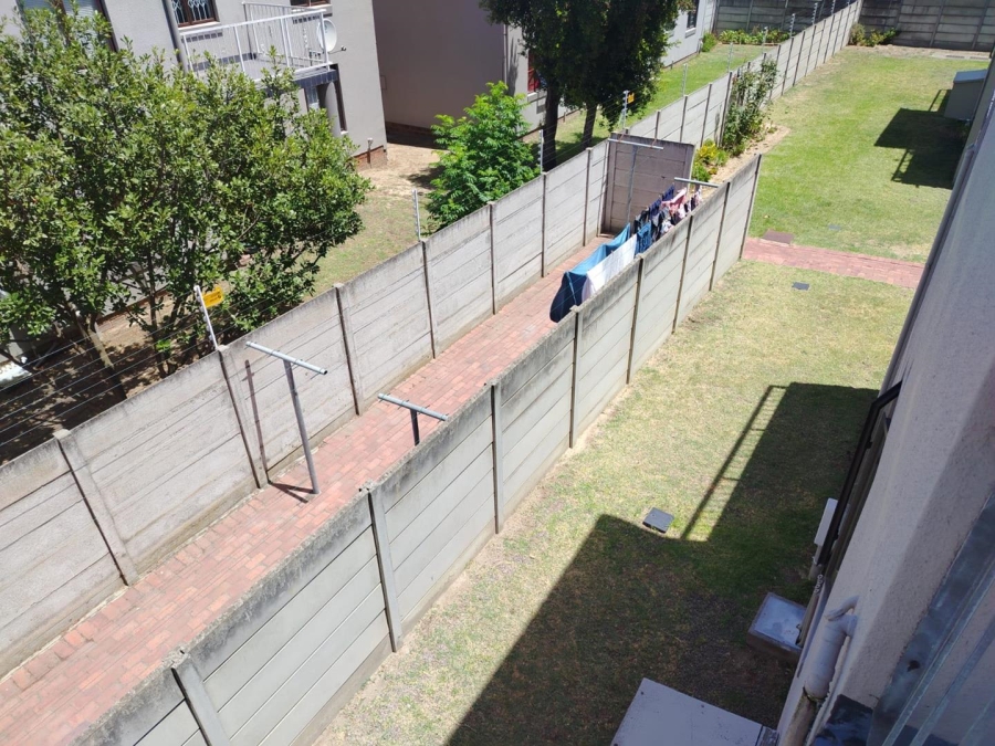 2 Bedroom Property for Sale in St Dumas Western Cape